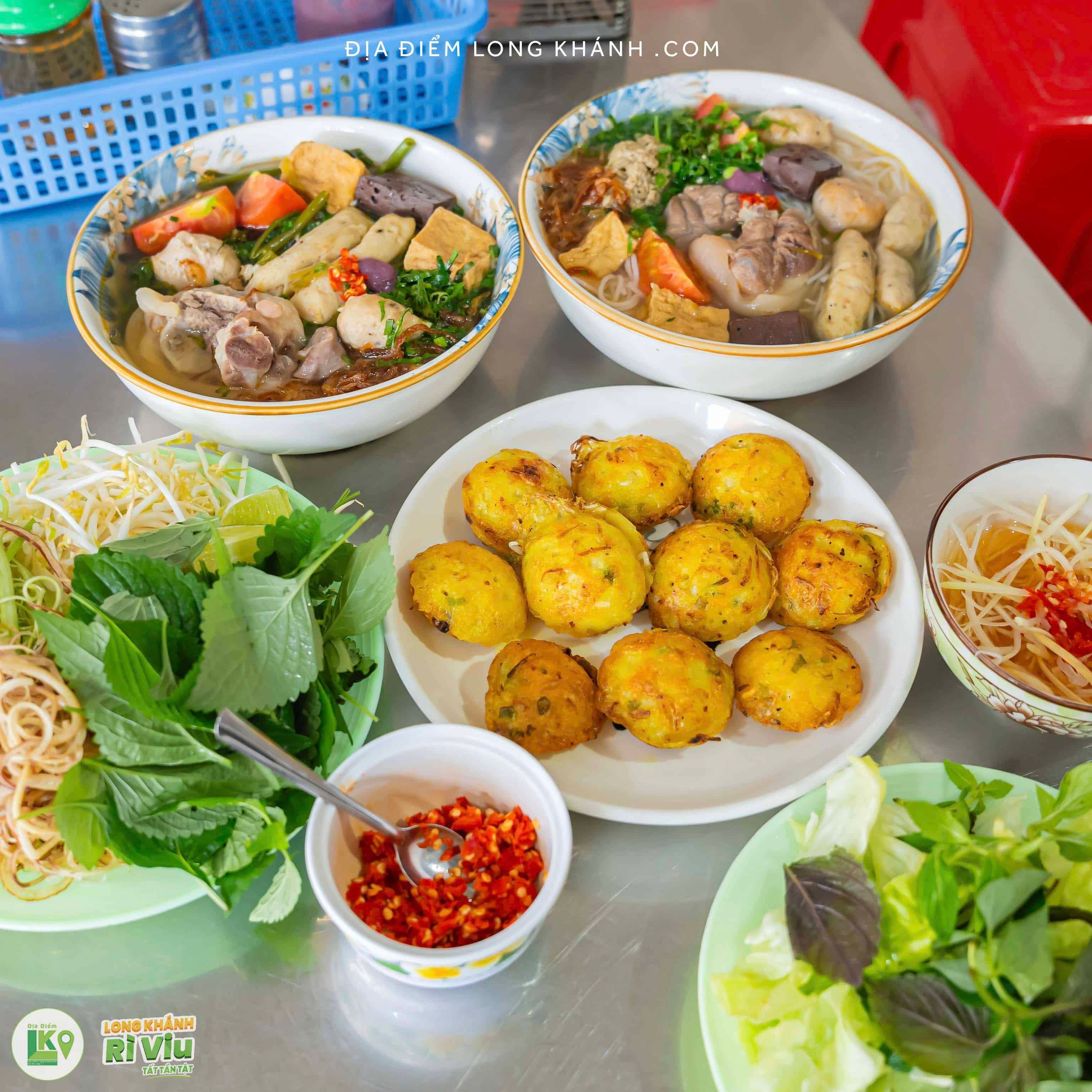 Bánh Khọt, Bún Riêu, Canh Bún Hoà Bình - Quán Lâu Năm Ngon Trứ Danh